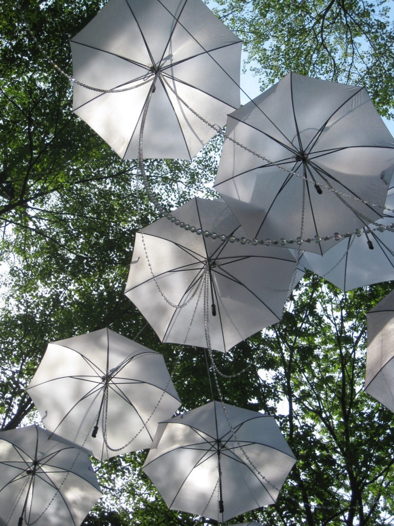 white umbrellas 4-300
